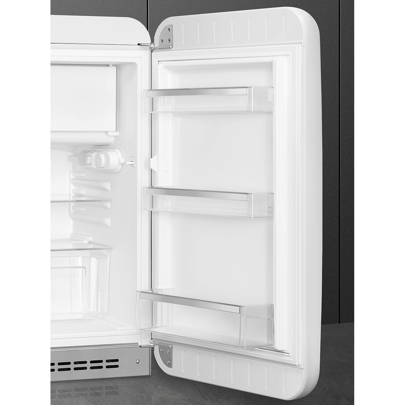 White refrigerator - Smeg_7