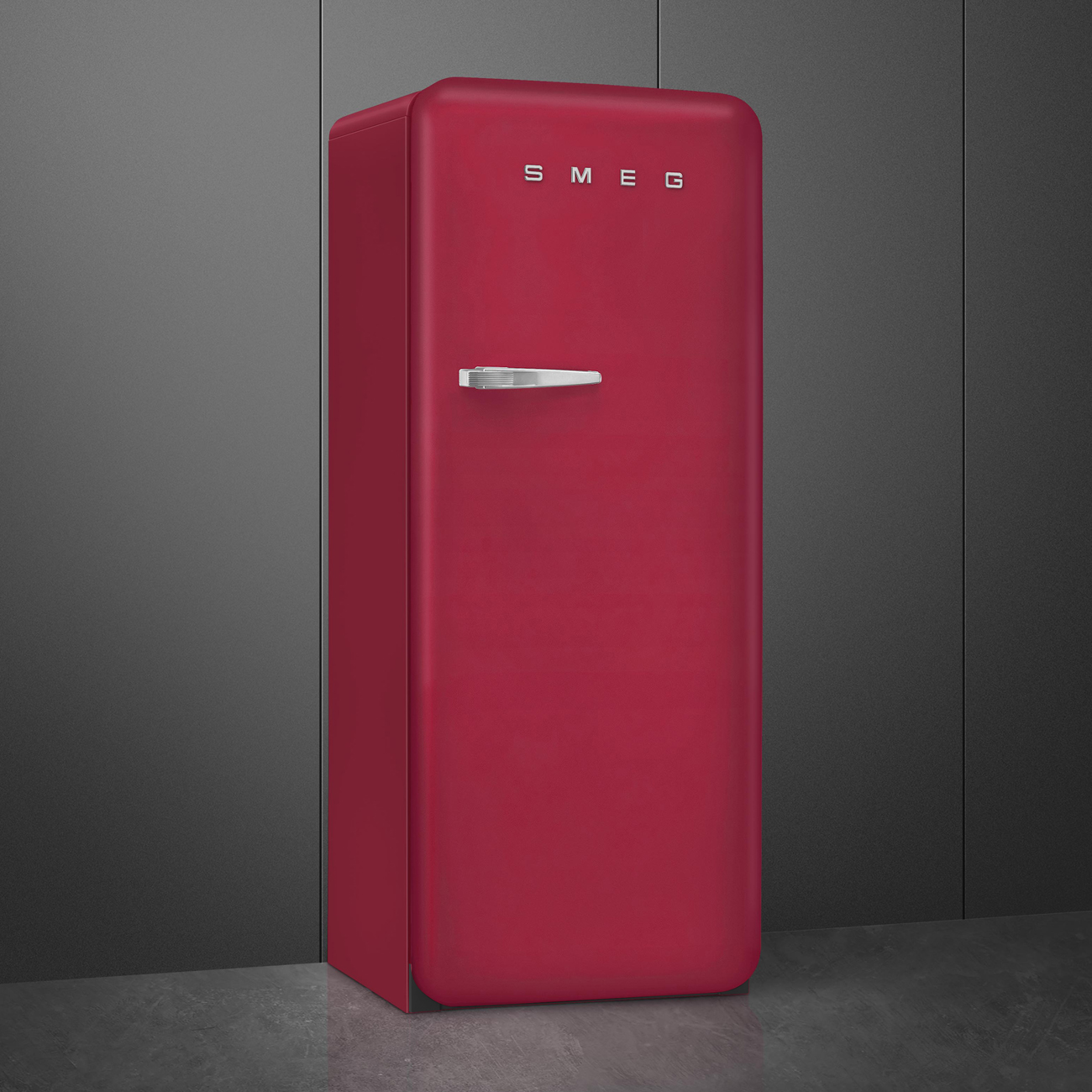 Ruby Red refrigerator - Smeg_2