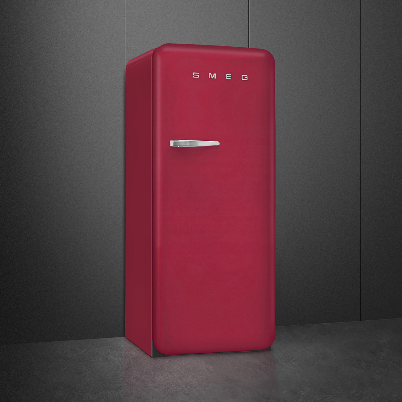 Ruby Red refrigerator - Smeg_4