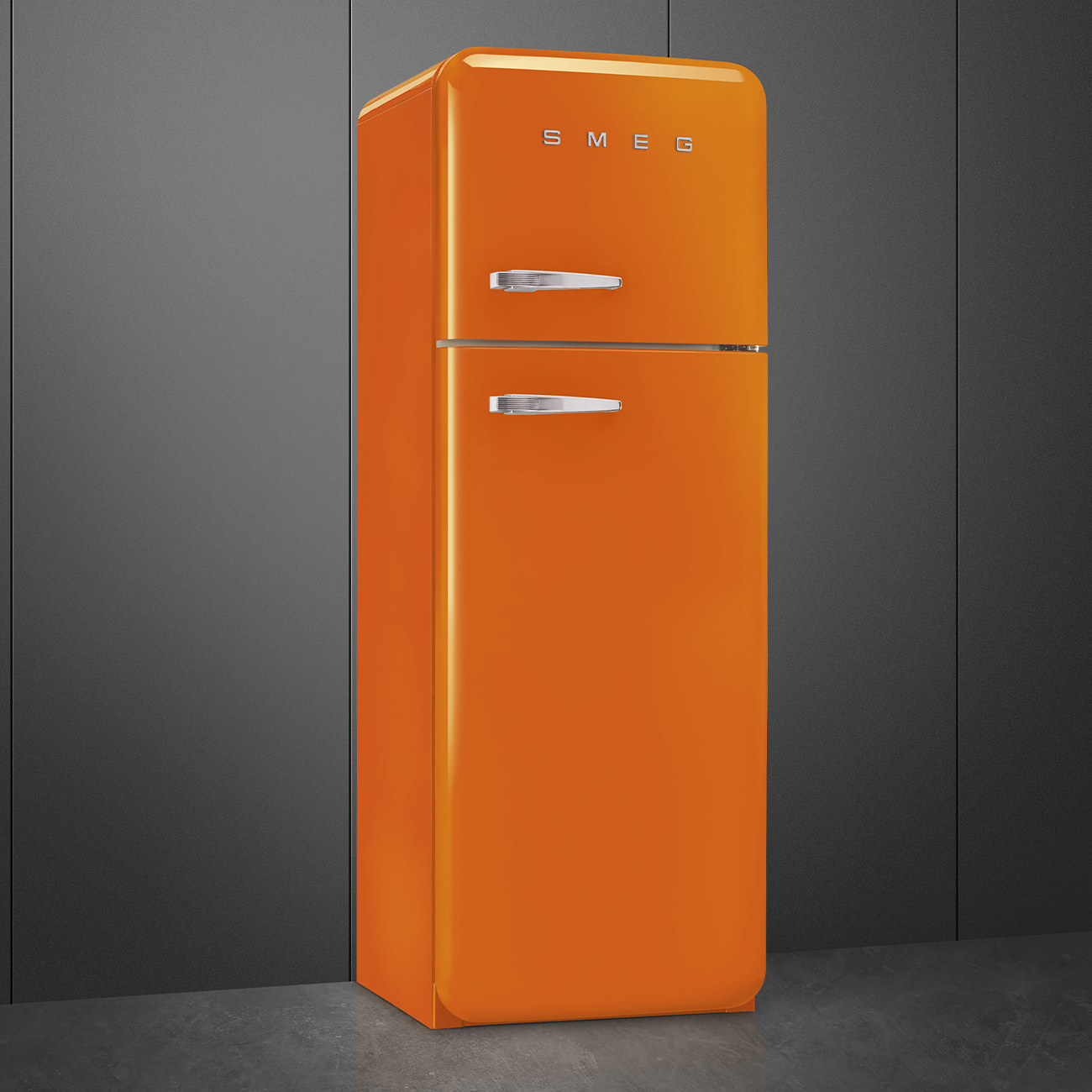 Orange Retro-Kühlschränke von Smeg_3