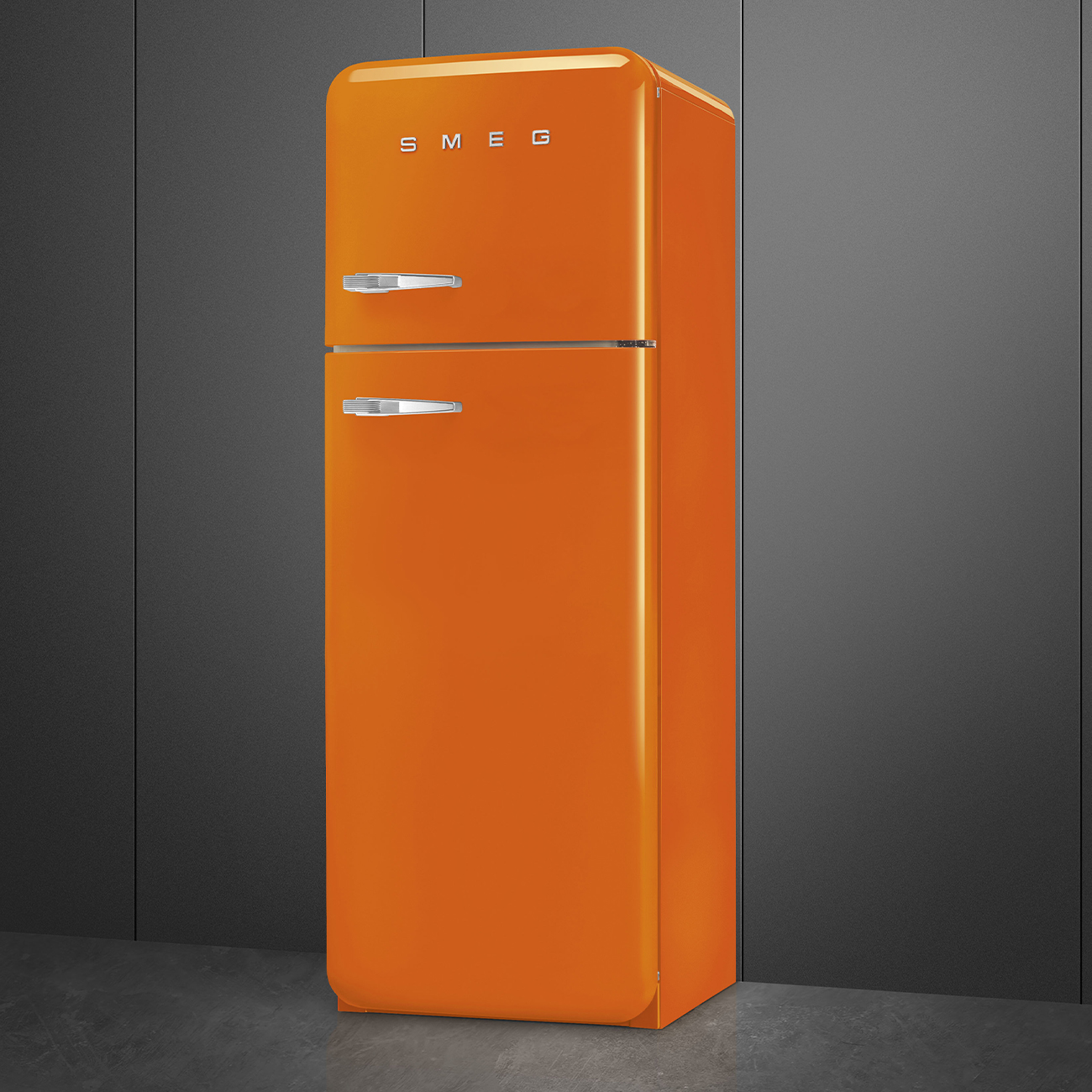 Orange Retro-Kühlschränke von Smeg_4