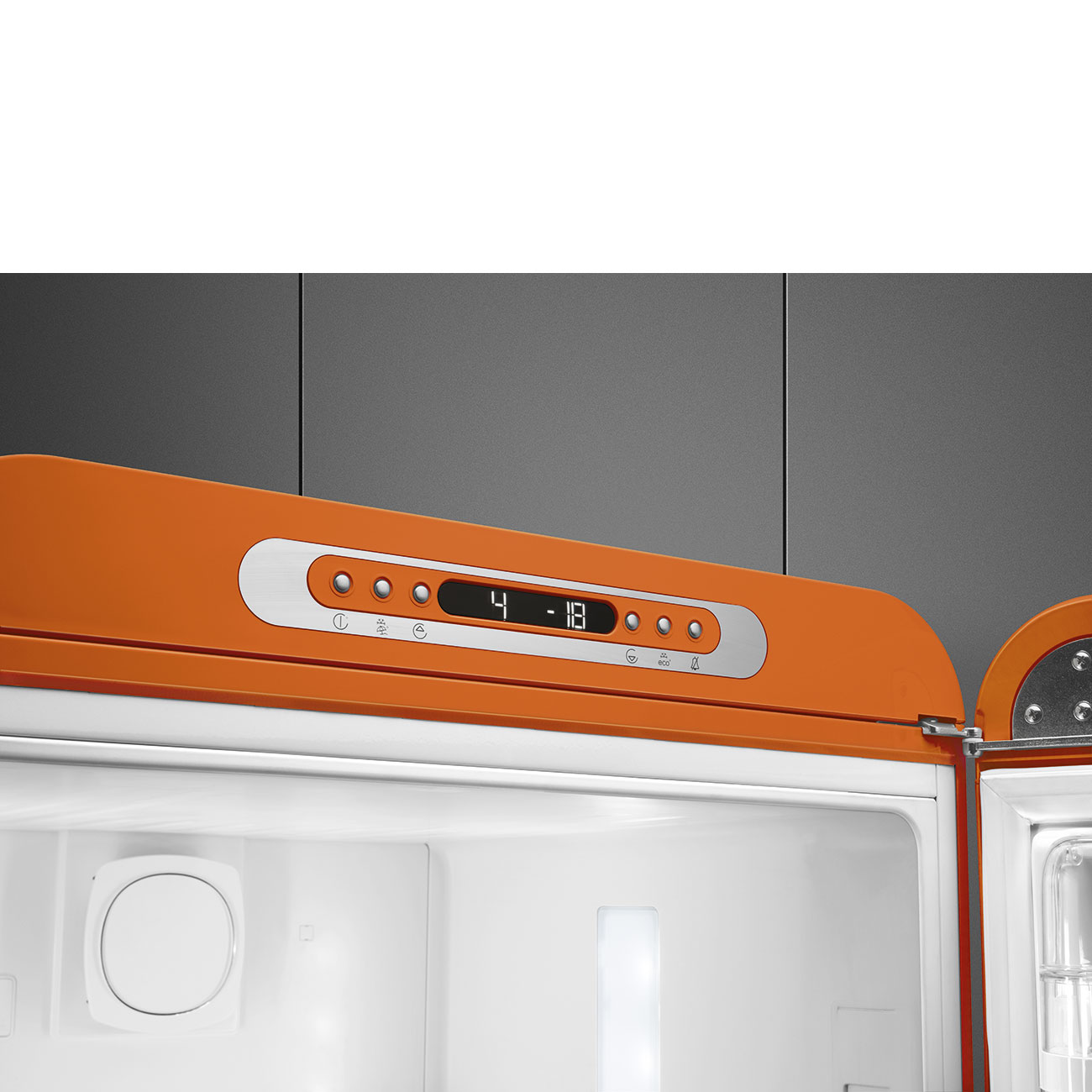 Orange Retro-Kühlschränke von Smeg_6