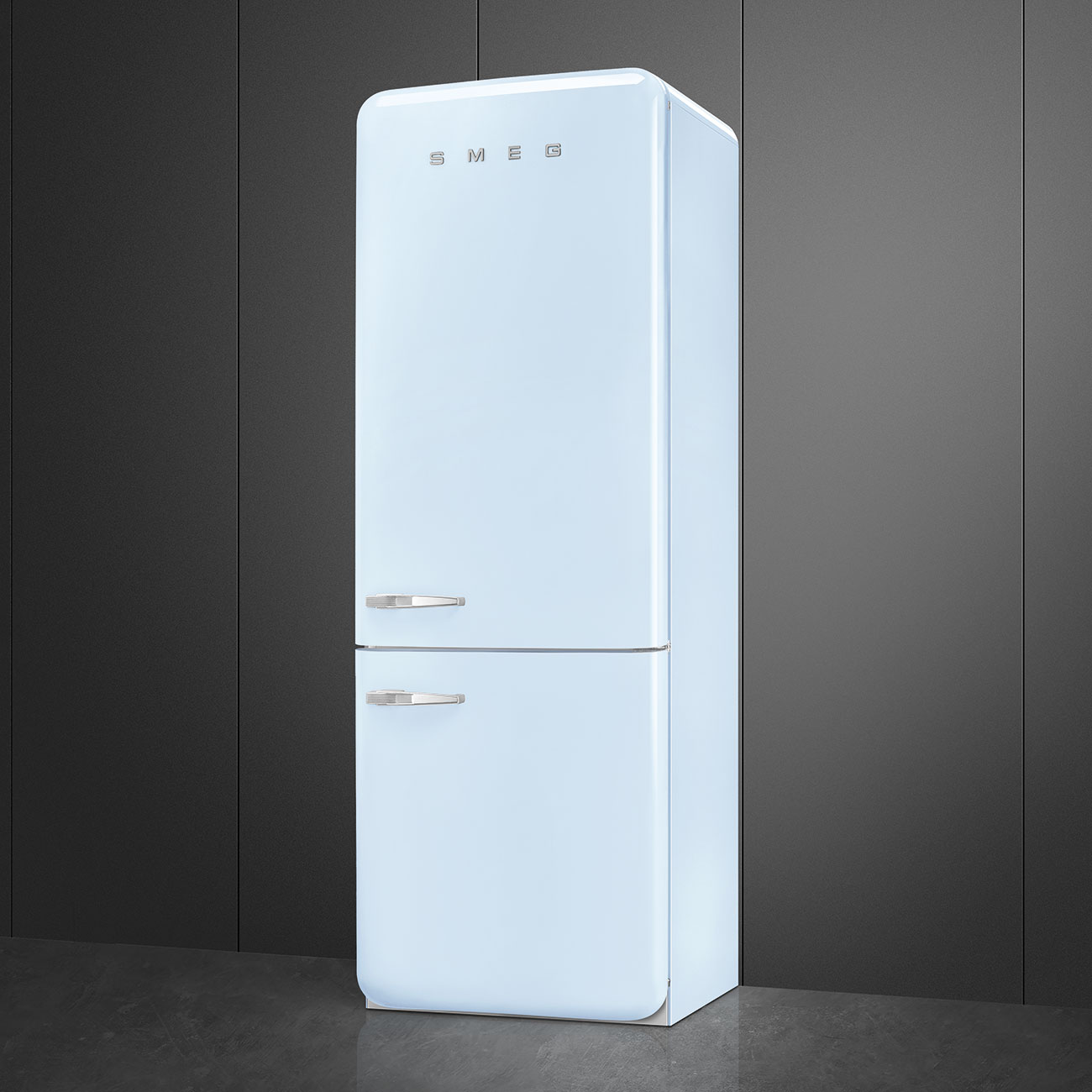 Pastel blue refrigerator - Smeg_4