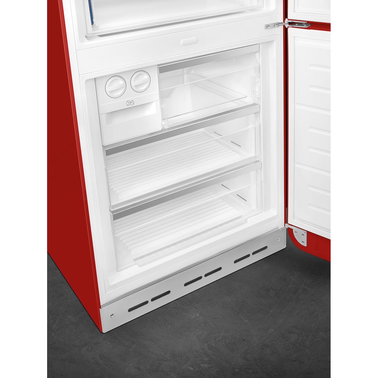 Red refrigerator - Smeg_9