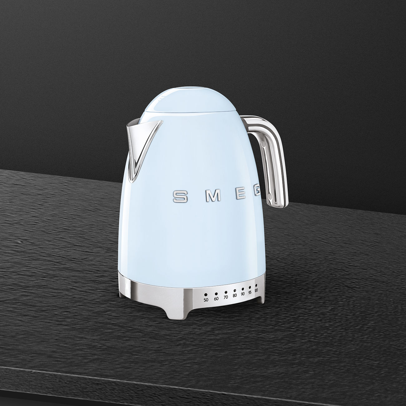 Smeg variable temperature kettle KLF04PBEU_4
