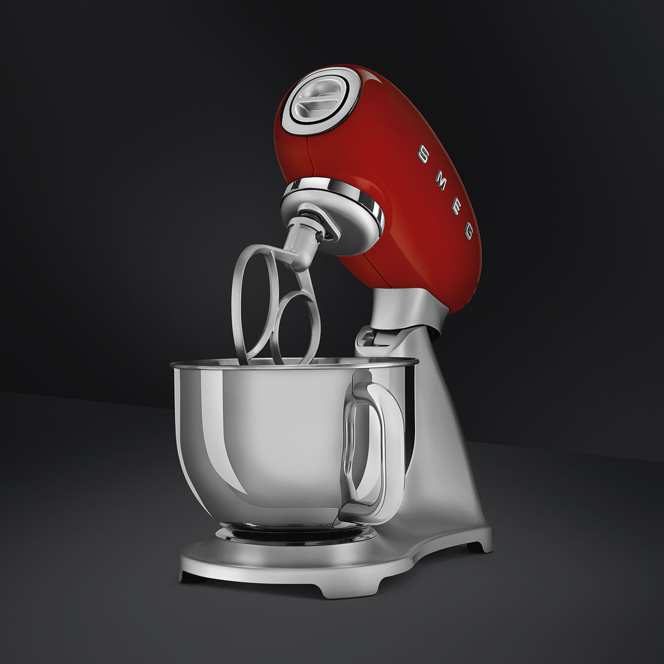 Red Stand Mixer with 4.8l stainless steel bowl - SMF02RDUK_5
